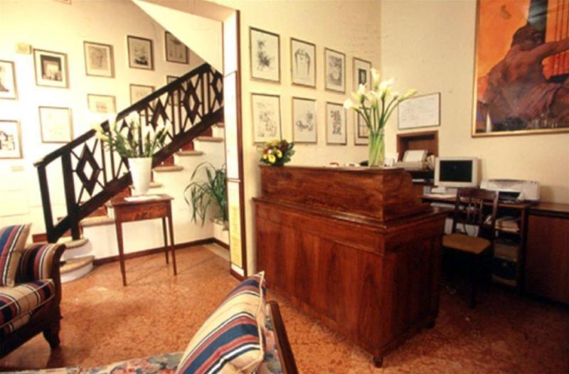 Hotel Torcolo "Residenze Del Cuore" เวโรนา ภายนอก รูปภาพ