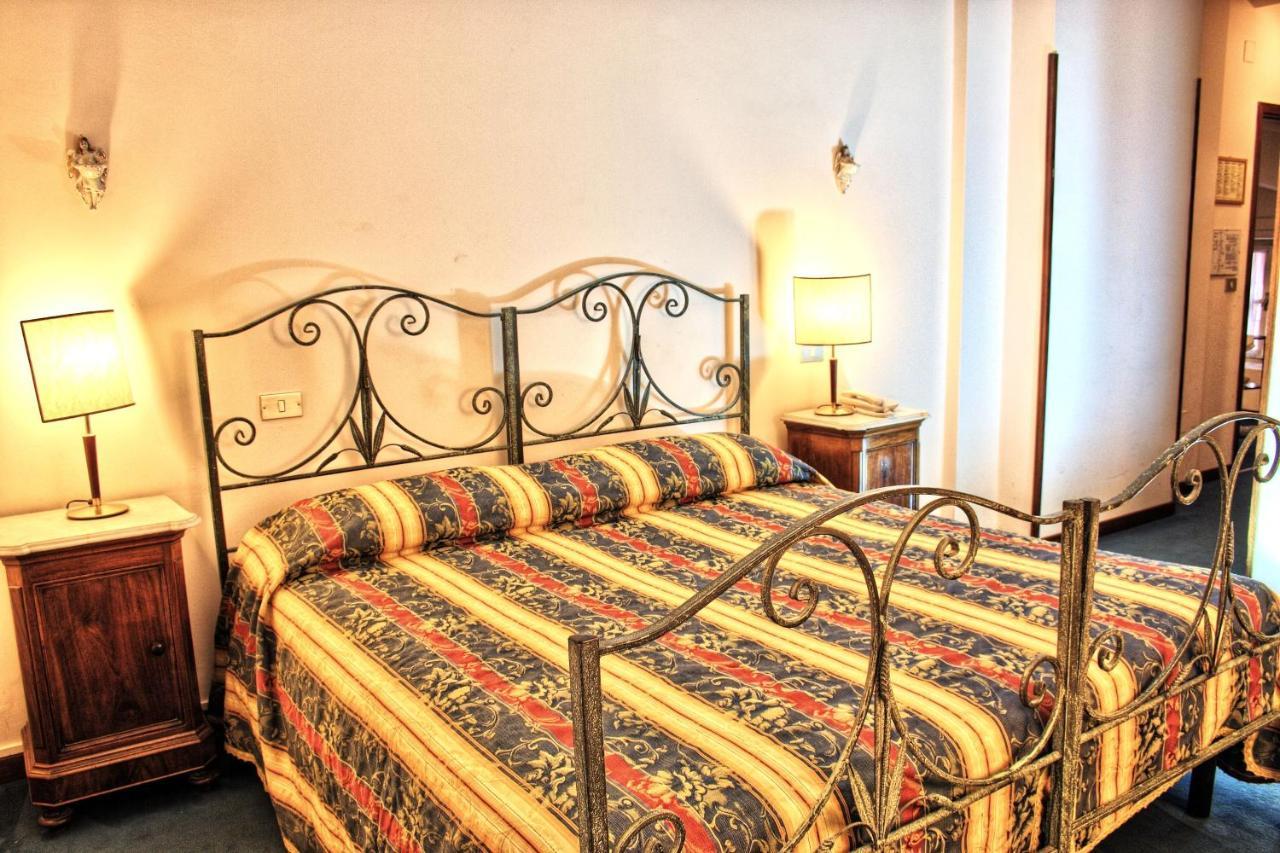 Hotel Torcolo "Residenze Del Cuore" เวโรนา ภายนอก รูปภาพ