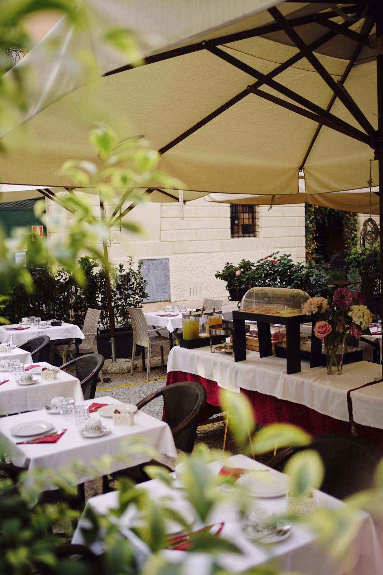 Hotel Torcolo "Residenze Del Cuore" เวโรนา ภายนอก รูปภาพ