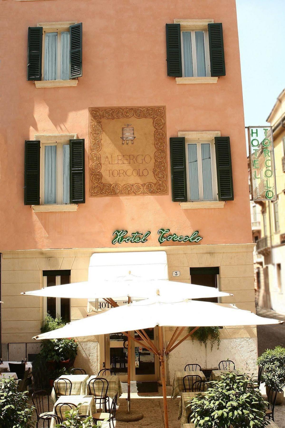 Hotel Torcolo "Residenze Del Cuore" เวโรนา ภายนอก รูปภาพ